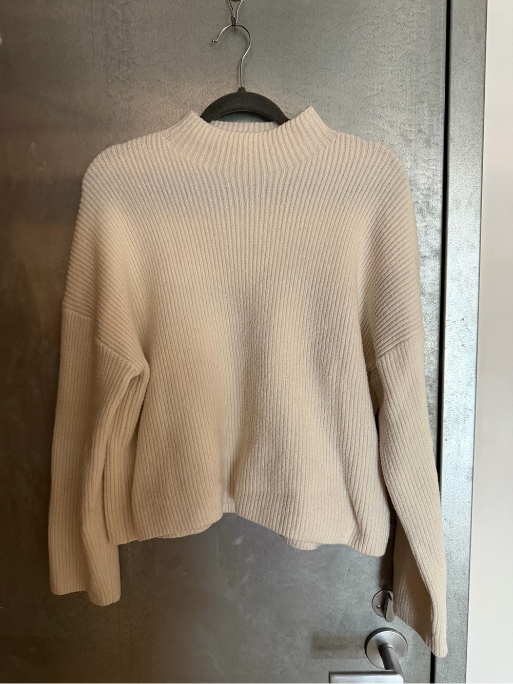 Abercrombie & Fitch Cream Ribbed Mock Neck Sweater